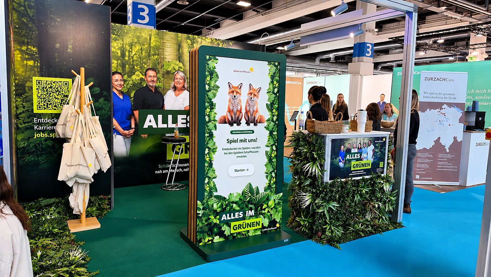 Messestand «Alles im Grünen» der Spitäler Schaffhausen mit doppelseitiger Touch-Stele von IMAGEMEDIA